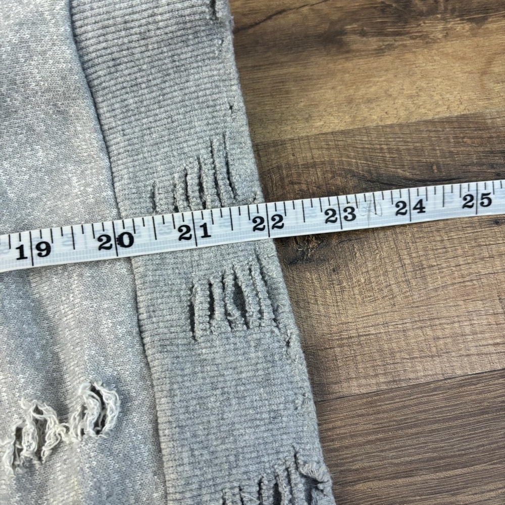 Anthropologie Artisan De Luxe Distressed Sweatshirt Floral Yarn Embroidery RARE - Picture 9 of 9